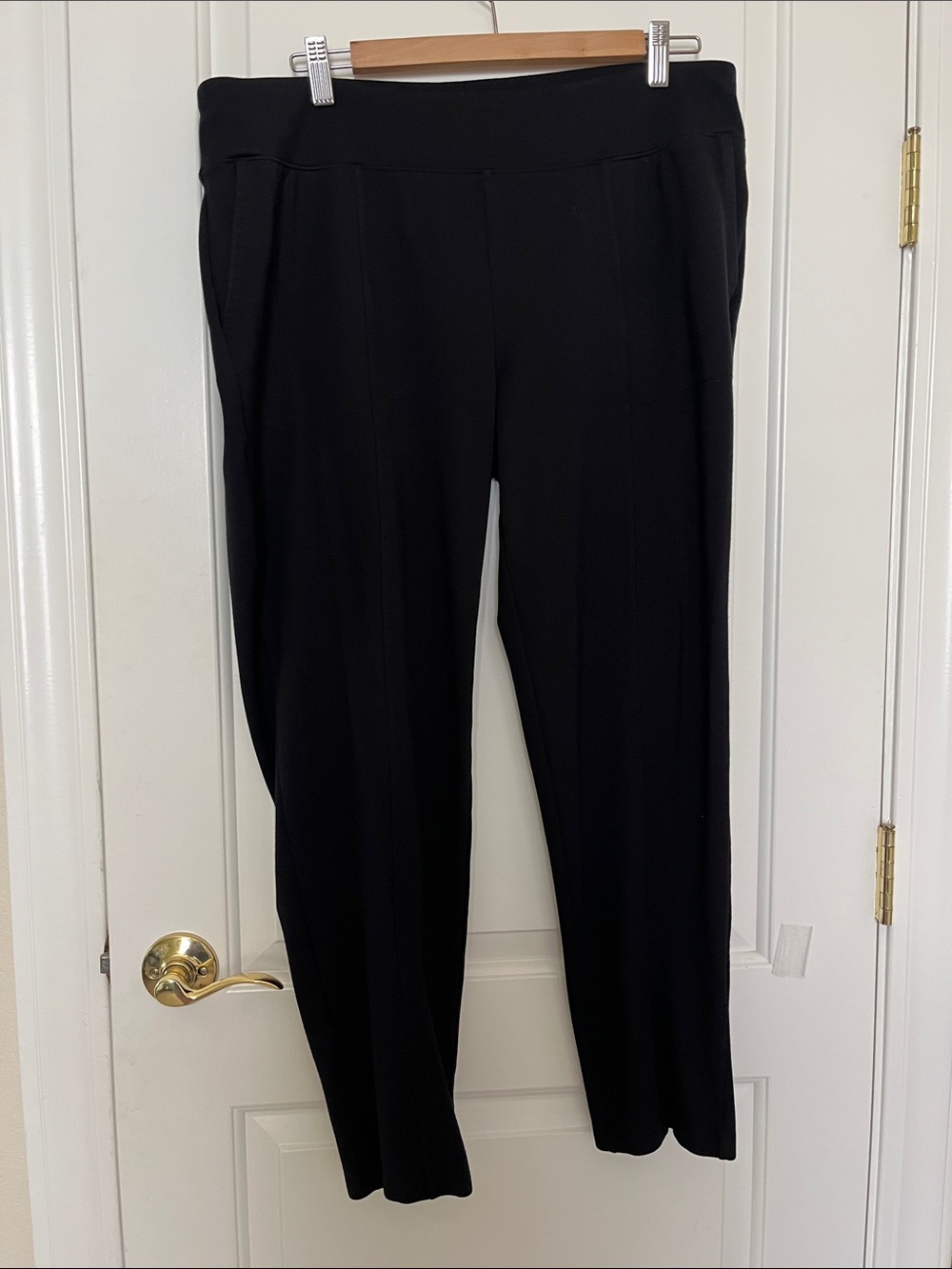 Soma Black Knit Straight-Leg Pull-On Pants